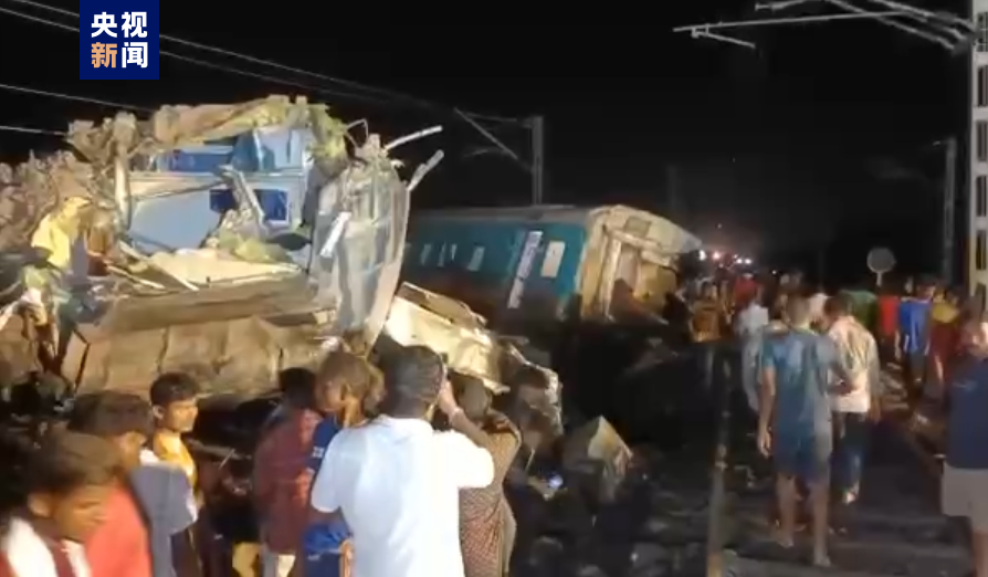 已致207人死亡！印度突发列车相撞事故